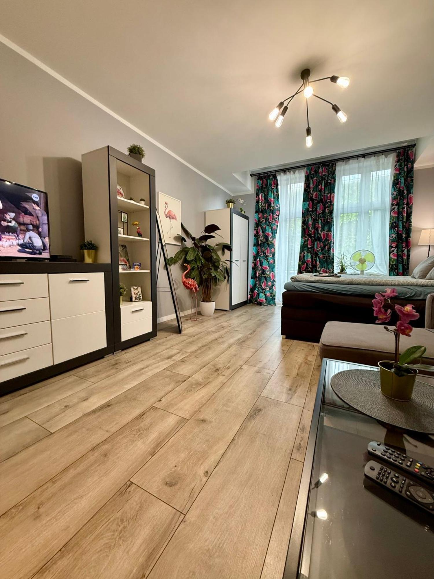 Apartament Flaming Z Balkonem - Scisle Centrum Naprzeciwko Pkp I Pks - Self Check In - Darmowy Parking - Pozne Wymeldowanie - Wystawiamy Fv Ополе Екстериор снимка
